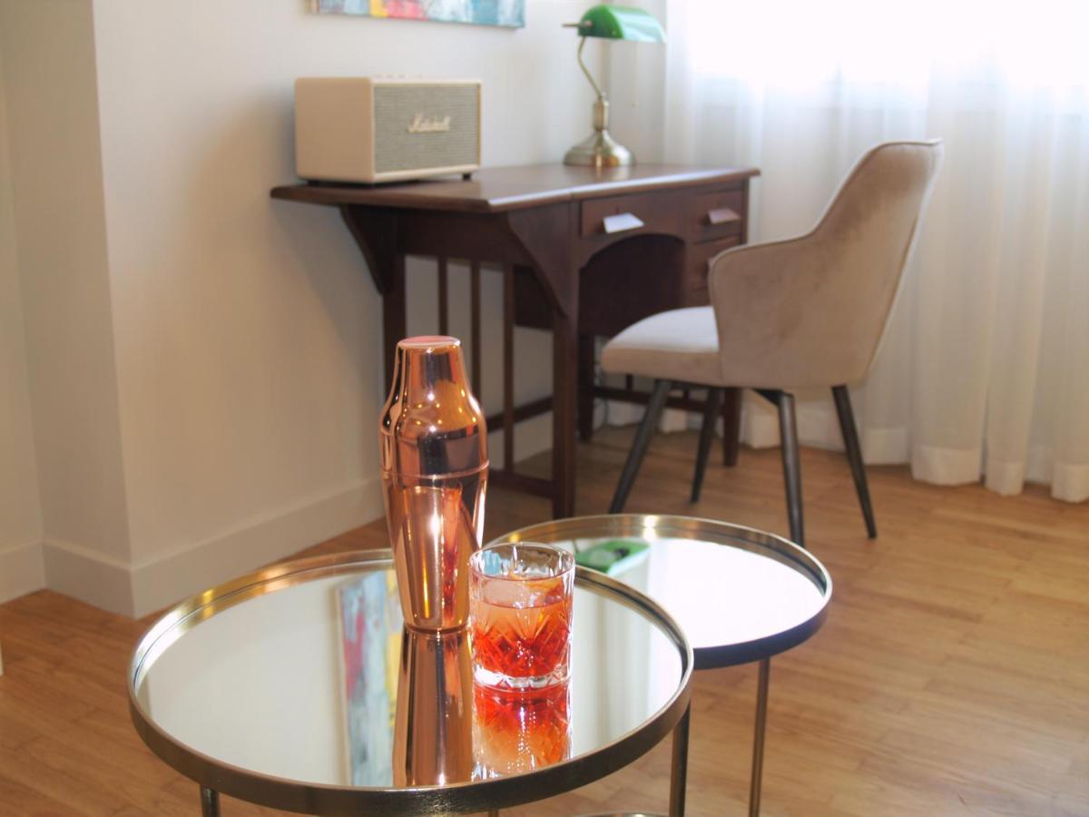Mrs Holiday Apartment Atenas Exterior foto